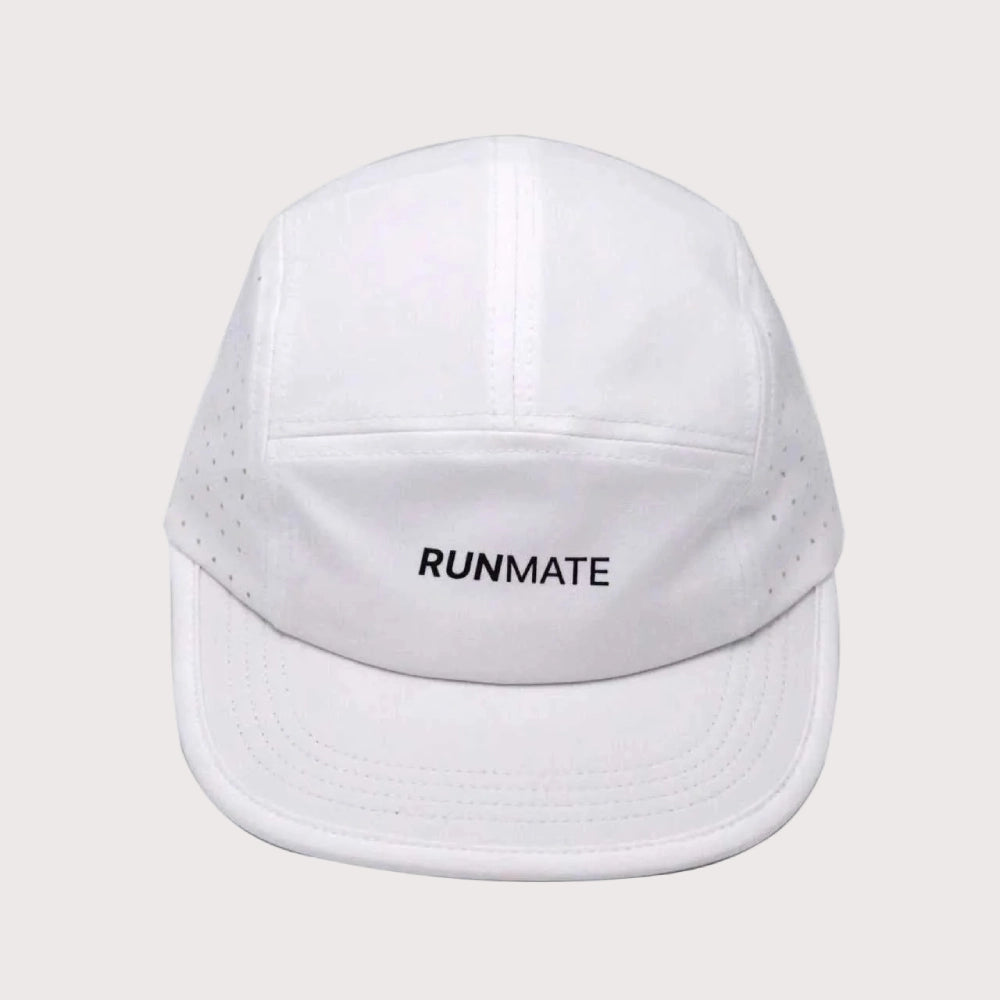 Hvid løbekasket fra RUNMATE set foran